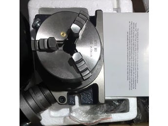 4''/10cm horisontell/vertikal precisionsfräsning roterande bord med 3-käftschuck