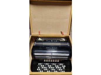 Curtini Dragspel (Knappdragspel), 96 Bas, Made in Italy
