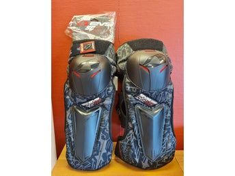 EVS Sports, SC06 Knäskydd, VUXEN, L