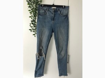leah slim mom jeans
