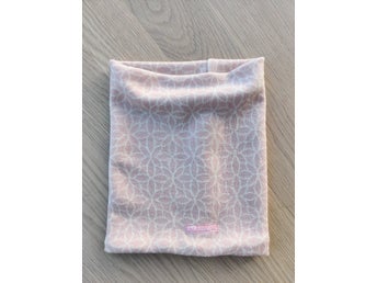 Juvaviclothing, rosa buff /tubhalsduk i 100 % merinoull