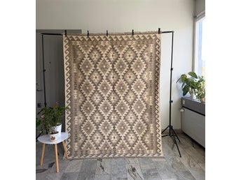 Handvävd Ull kelimmatta - Old style - 204 x 156 cm