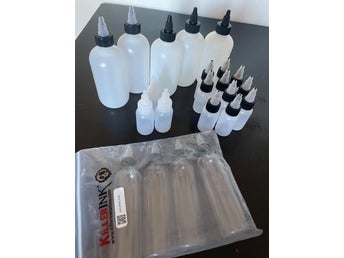 PLASTFLASKOR MED TWISTCAP, FÖR TATUERING MM. (Oanvända)