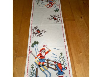 JULDUKSLÖPARE MED BRODERAT MOTIV JULPYNT ADVENT RETRO VINTAGE