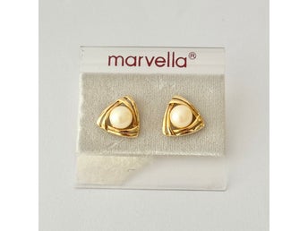 Earrings Vintage Marvella pärlörhängen på originalt kort