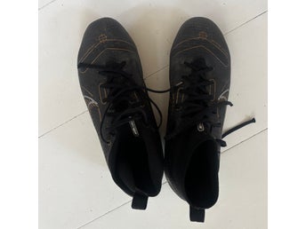 Nike Fotbollsskor Svart Storlek 38.5