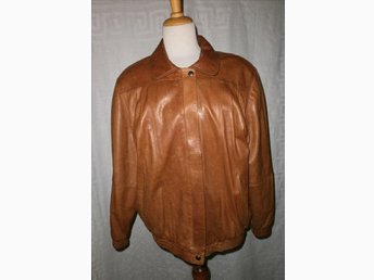 Mjuk och skön Läderjacka size 40 ifrån MQ (344695007) ᐈ Köp Mjuk och skön Läderjacka size 40 ifrån MQ (344695007) ᐈ Köp