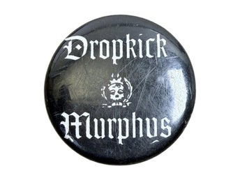 Dropkick Murphys Pin Svart Vit Metall Band Punk Rock Badge