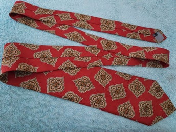 Slips 80-tal 100 % Silk Thomas & Kent Mönstrad Längd 145 cm Bredd 10 cm
