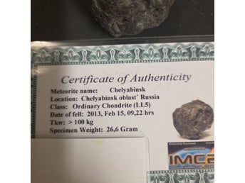 Chelyabinsk meteorit fint exemplar hela 26,6 gram