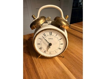 Vintage Wehrle väckarklocka i metall