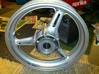 Framfälg Yamaha FJR 1300 år 2006 - 2007 mfl.