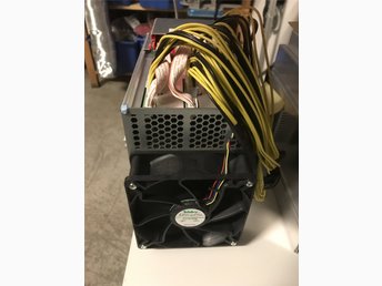 Bitmain  Antminer D3 med APW3++ 19,3Ghz (November batch) 2