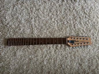 Fender Stratocaster 12-strängad hals