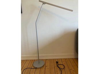U-Line golvlampa av Maarten Van Severen