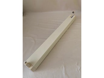 Lysrörsarmatur. 20 Watt. Storlek: 60 cm lång