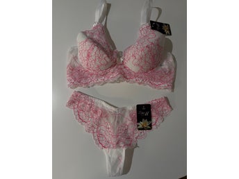 Vitt och rosa spetsunderklädesset, 80A/40
