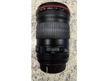 Canon EF 135mm f/2L USM
