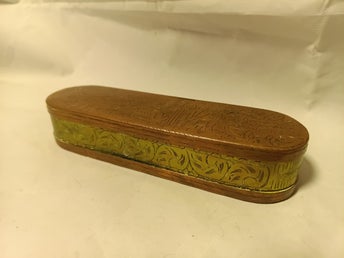 Antik Susdosa, Tobaksdosa i Koppar och mässing, Med figurscener, 1700-tal