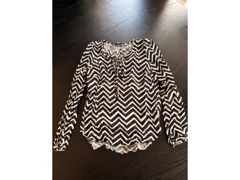 LINDEX svartvit blus