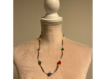 Ny! Färgglatt boho/hippie pärlhalsband med evil eye
