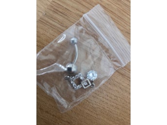 Navelpiercing med strass