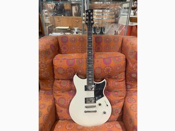 YAMAHA REVSTAR RSS20 WV - fixat halsbrott