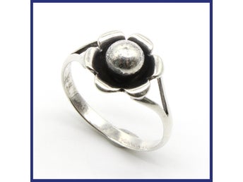 Ring, 830 silver, blommotiv (vikt 2,18g)