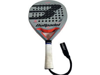 Bullpadel Flow Force Professional padelracket 350gr Vibradrive Alejandra Salazar