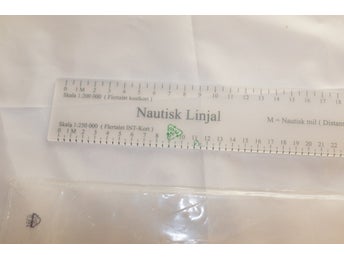 Nautisk linjal - vintage oanvänd - inplastad - Sjösportskolan Sjöss charter