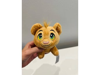 Disney Lejonkungen Simba mjukisdjur – ca 15 cm