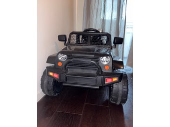 COSTWAY 12V Electric Car for Kids – Remote Control – Like New