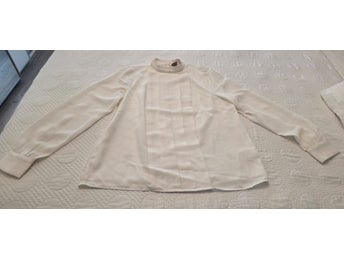 H&M vit blus, storlek M, som ny
