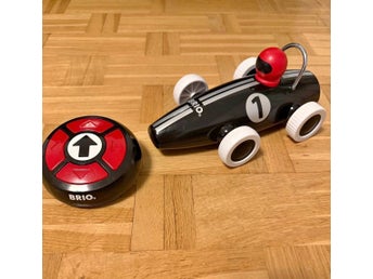 BRIO Radiostyrd Racerbil med Fjärrkontroll