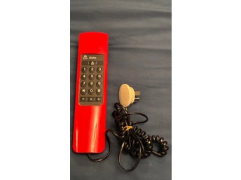 Echo röd telefon med knappsats