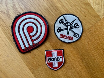 Vintage Powell-Peralta och Bones tygmärken skateboard 80-tal