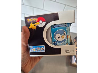 Oöppnad POKEMON MUGG MED VATTENTYPER - POKEMON