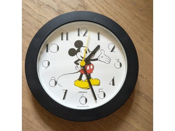 Vintage Disney - Mickey Mouse / Musse Pigg - Klocka / Väggklocka från 90-tal