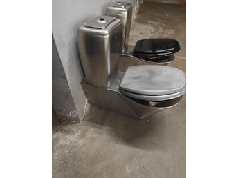 Toalettstol i rostfritt stål