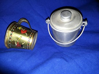 leksaker mugg och hink till dockor
