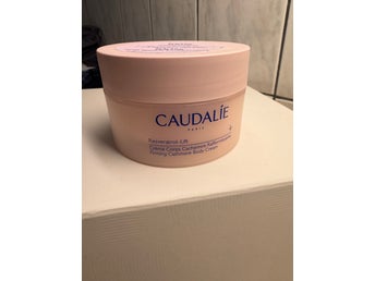 Caudalie Resveratrol-Lift Firming Cashmere Body