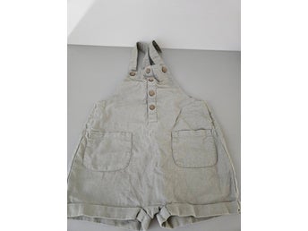 Newbie gråa/gröna shorts, storlek 86