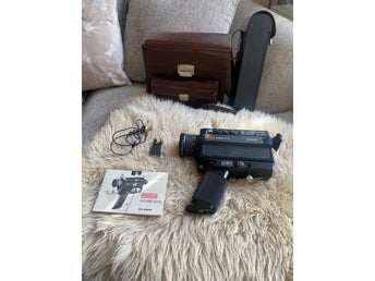 Fungerande Eumig Sound 30 XL Super 8 filmkamera. Fint skick med tillbehör.