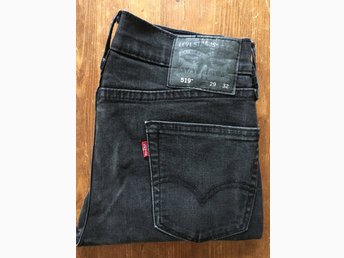32 in levis
