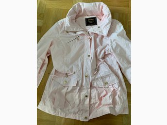 Rosa jacka dam strl 42 helt ny Rosa jacka dam strl 42 helt ny