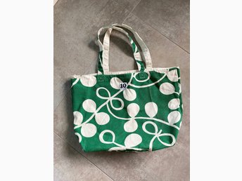Uniqlo x 10 Gruppen canvas tote bag i toppskick Uniqlo x 10 Gruppen canvas tote bag i toppskick