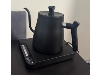 1000W 1L smart vattenkokare med konstant temperatur, handhällbar kaffekanna