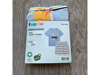 NY! NWT Somrig t-shirt och shorts, set, pyjamas, haj, sol, palm, ö, stl 122/128