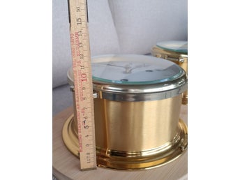 Schatz skeppsklocka och barometer