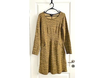 Klänning i stickad jersey - M - H&M - figursydd - gul